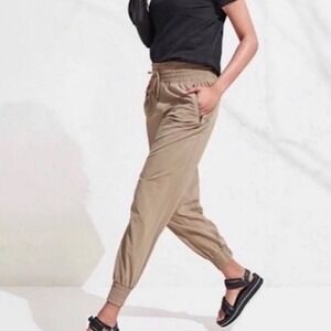 Athleta Camden Jogger‎ Brownstone Beige 12T 12 Tall